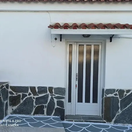 Sunny Nyaraló *