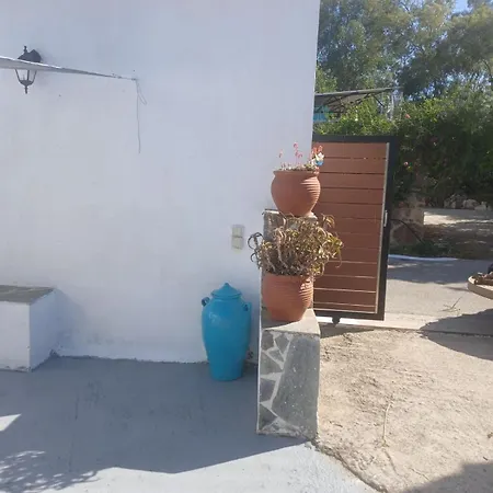 Sunny * Agios Georgios (Troezen)